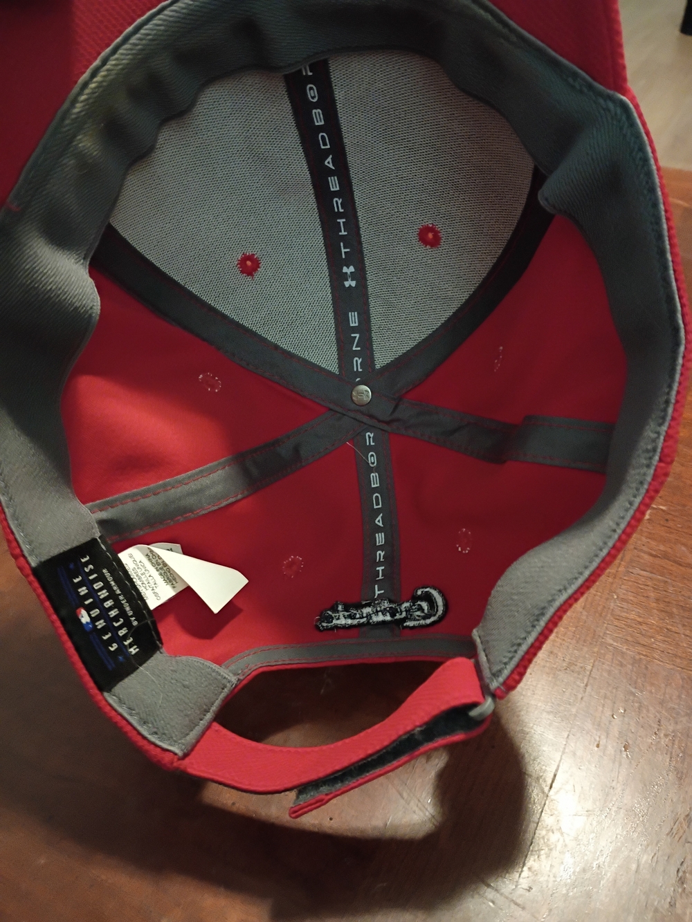 Red Baseball Cap - Picture 6 of 7